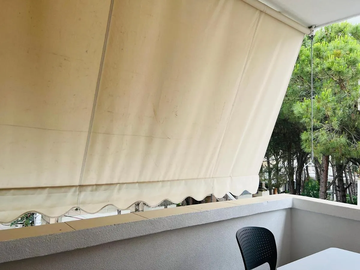 Ujvara Hotel Golem  3*, Golem (Tirana)